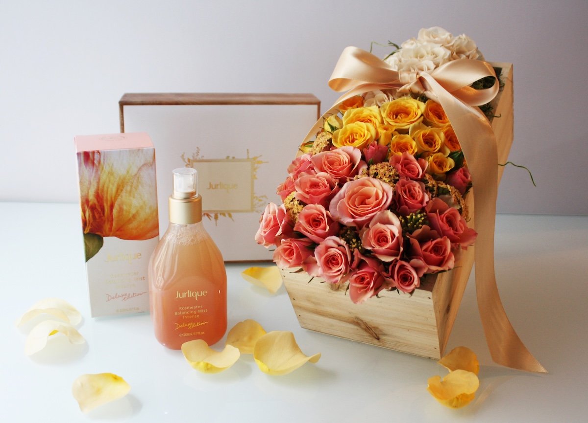 Luxury Floral Installations and Floral Arrangements for Events